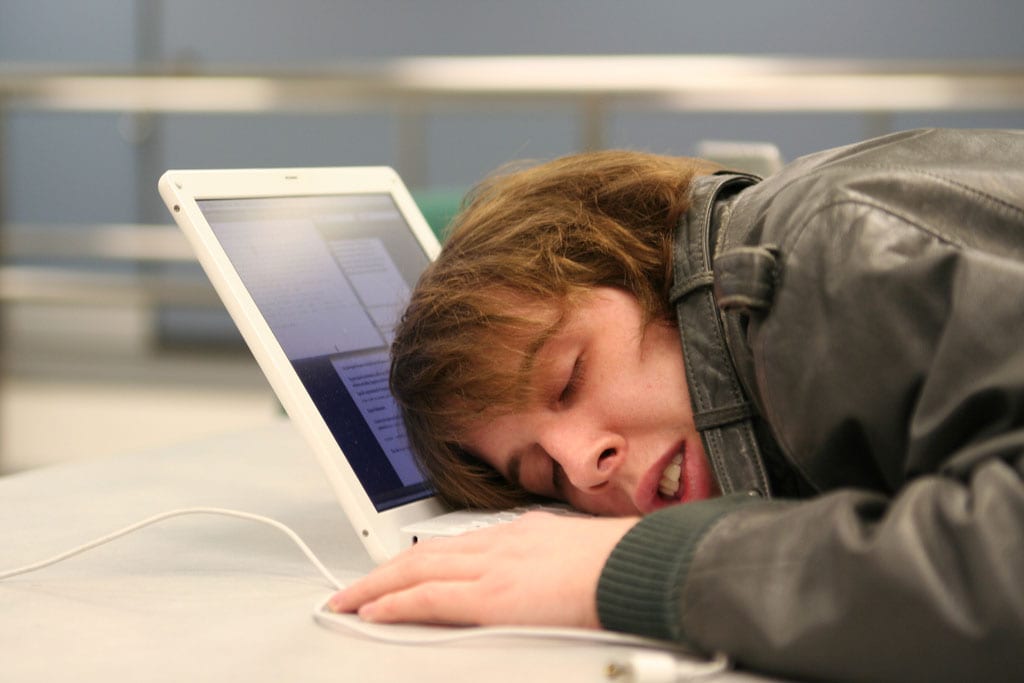 Falling Asleep on the Job and How to Get Back Up with Narcolepsy