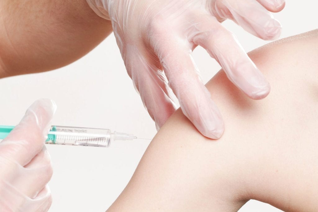 Un Estudio Halla que las Vacunas no Aumentan el Riesgo de Contraer Esclerosis Múltiple