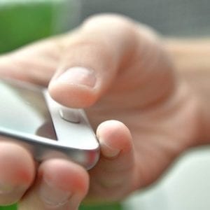 Nuevo Grupo de Trabajo Internacional Responde a las Preguntas de COVID-19 de Pacientes con Miastenia Grave