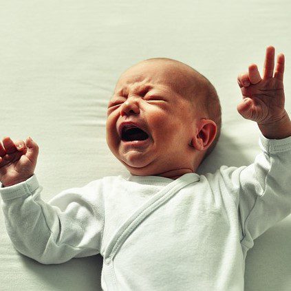 У Двухдневного Новорожденного Диагностирована Односторонняя Отслойка Сетчатки, а Затем — Семейная Экссудативная Витреоретинопатия